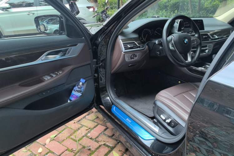 Used BMW 7 Series 2018 730Li Leading Model Excellence Package Driver Seat