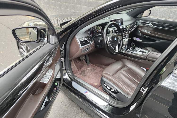 Used BMW 7 Series 2018 730Li Luxury Edition M Sport Package Driver Seat