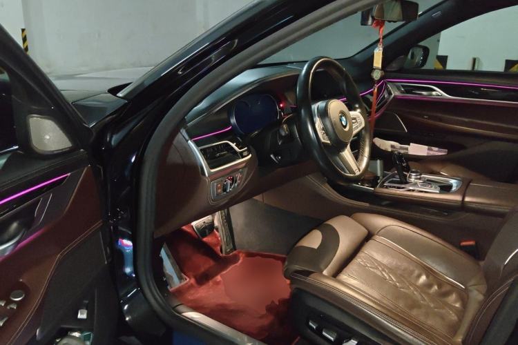 Used BMW 7 Series 2018 730Li Luxury Edition M Sport Package Driver Seat