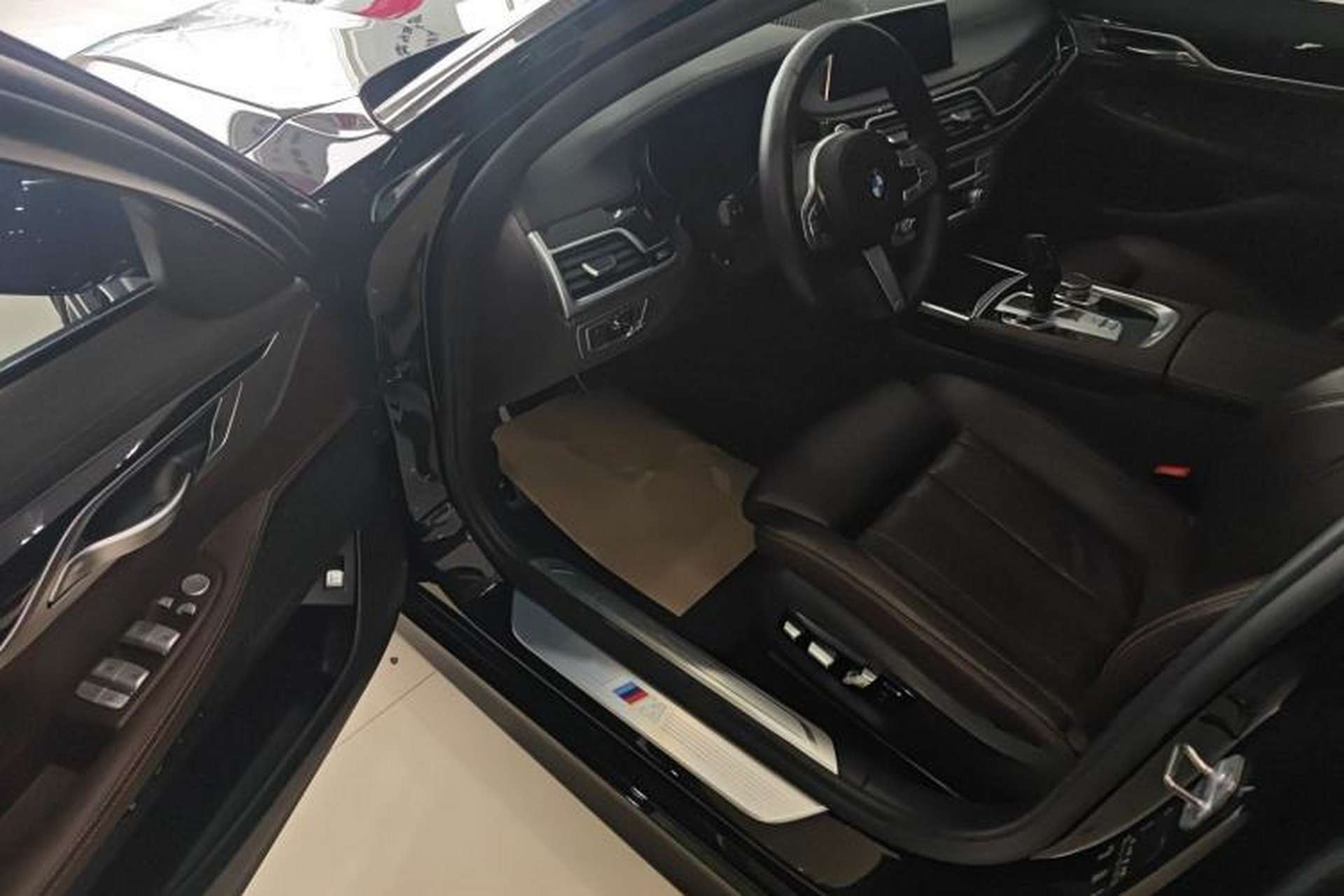 Used BMW 7 Series 2018 730Li Leading Model M Sport Package Driver Seat