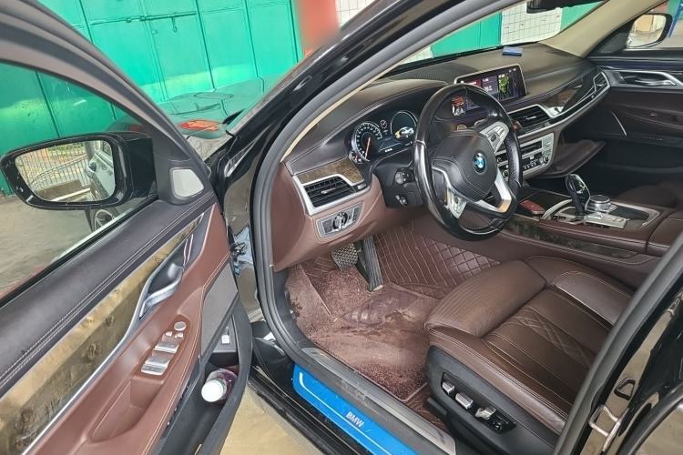 Used BMW 7 Series 2018 730Li Luxury Model Excellence Package Driver Seat
