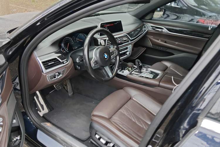 Used BMW 7 Series 2018 730Li Luxury Edition M Sport Package