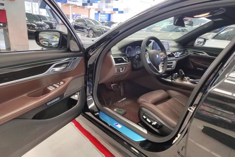 Used BMW 7 Series 2018 730Li Luxury Edition M Sport Package Driver Seat