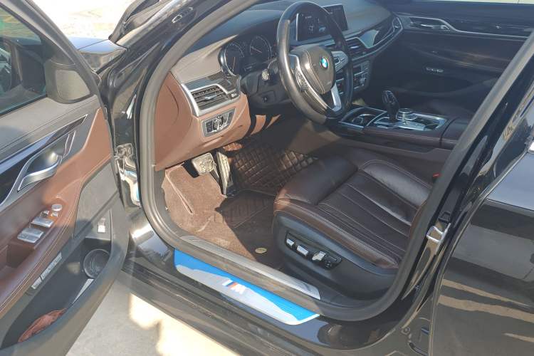 Used BMW 7 Series 2018 730Li Luxury Edition M Sport Package Driver Seat