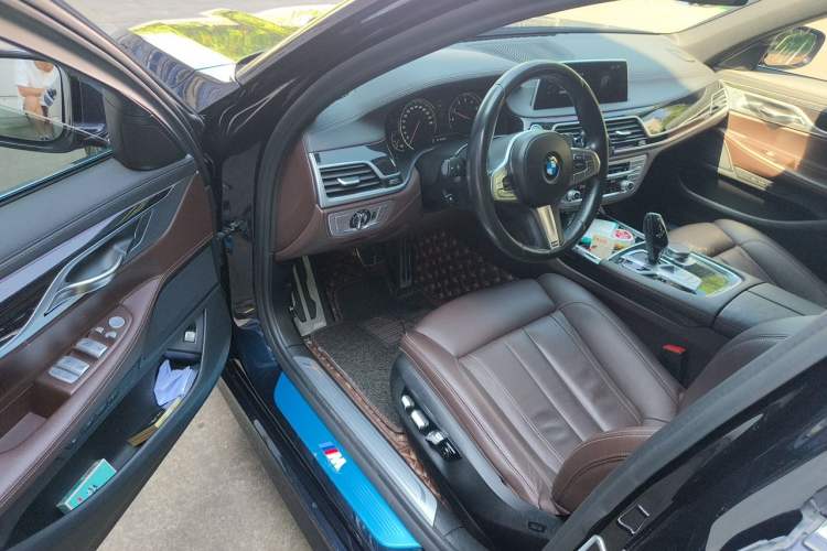 Used BMW 7 Series 2018 730Li Leading Model M Sport Package Driver Seat