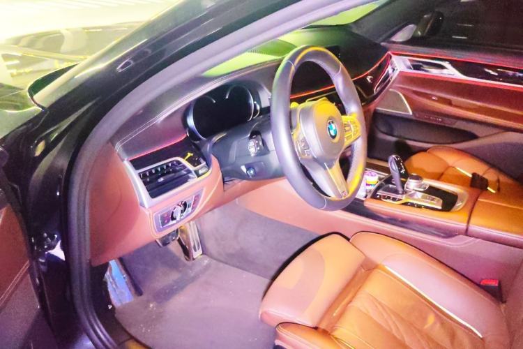Used BMW 7 Series 2018 730Li Luxury Edition M Sport Package Driver Seat