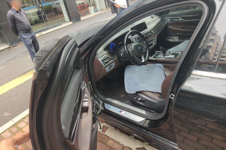 Used BMW 7 Series 2018 730Li Leading Model M Sport Package Driver Seat