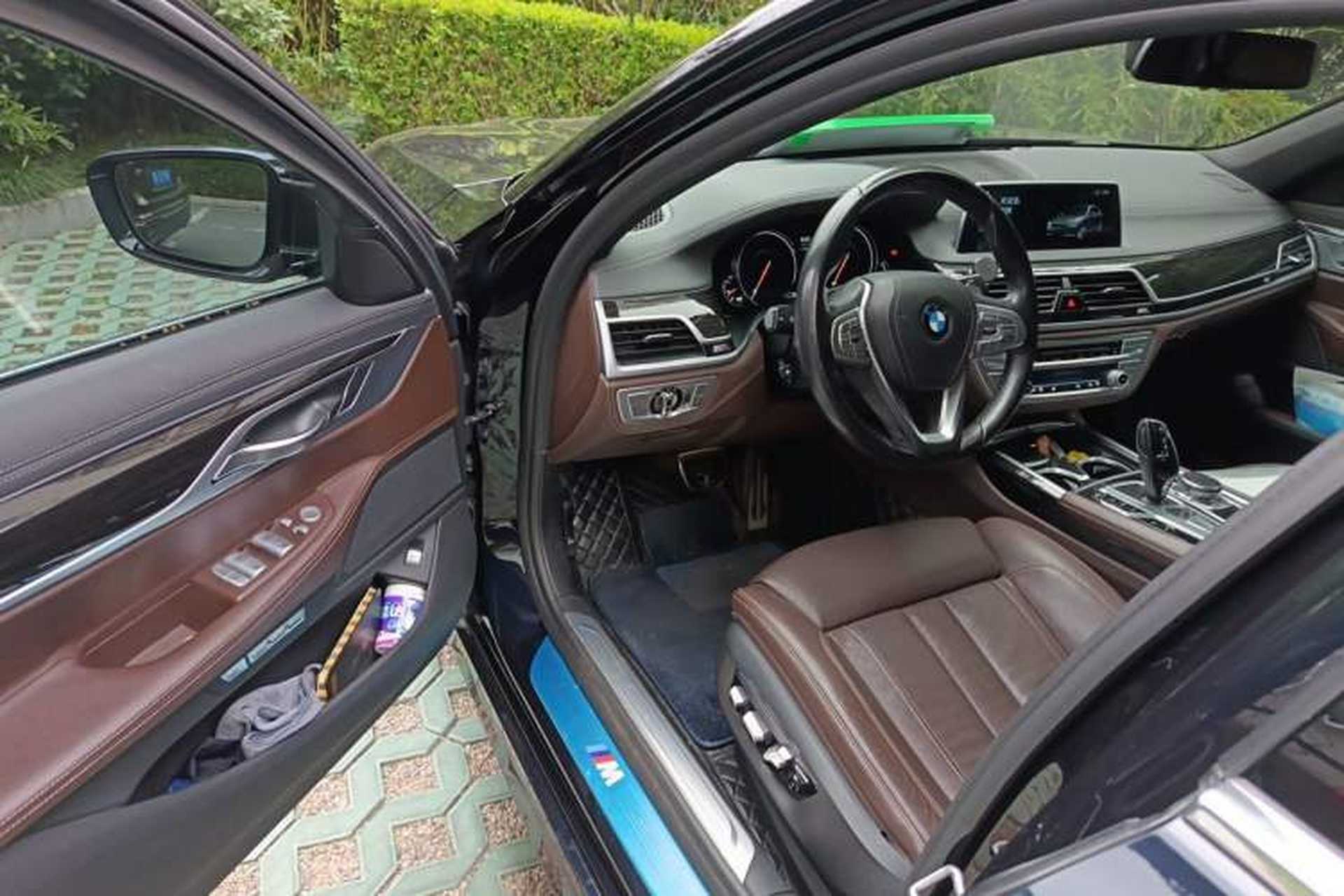 Used BMW 7 Series 2018 730Li Leading Model M Sport Package Driver Seat
