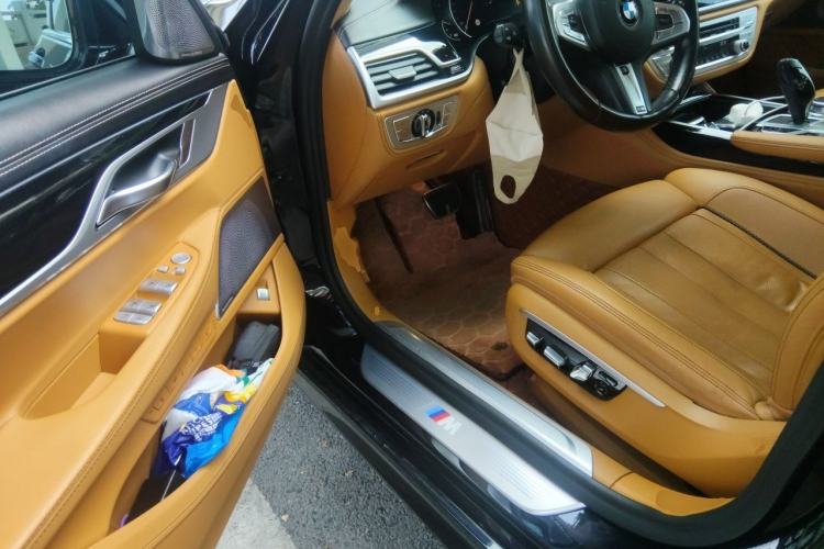 Used BMW 7 Series 2018 740Li M Sport Package Leading Model Driver Seat