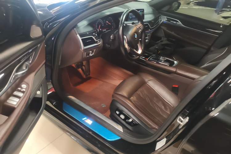 Used BMW 7 Series 2018 730Li Luxury Edition M Sport Package Driver Seat