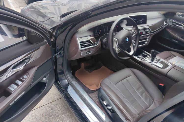 Used BMW 7 Series 2018 730Li Leading Model Excellence Package Driver Seat