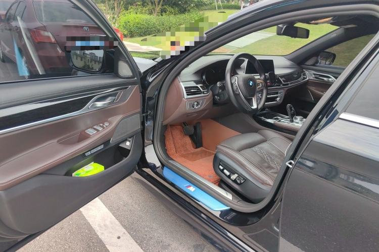 Used BMW 7 Series 2018 740Li M Sport Package Leading Model Driver Seat