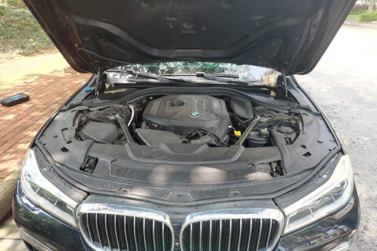 Used BMW 7 Series 2018 730Li Luxury Edition M Sport Package Engine Bay