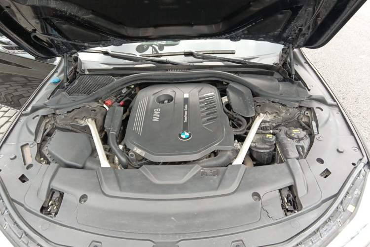 Used BMW 7 Series 2018 740Li xDrive Luxury Edition Excellence Package Engine Bay