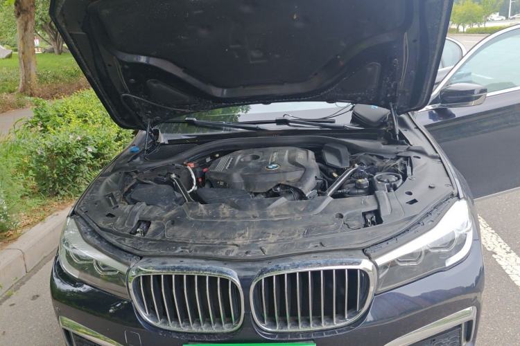 Used BMW 7 Series 2018 730Li Leading Model M Sport Package Engine Bay