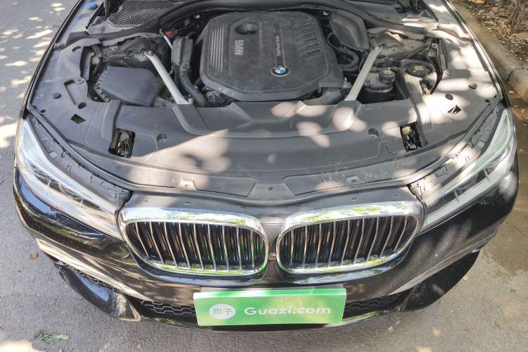 Used BMW 7 Series 2018 740Li M Sport Package Leading Model Engine Bay