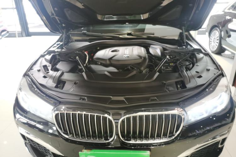 Used BMW 7 Series 2018 730Li Leading Model M Sport Package Engine Bay