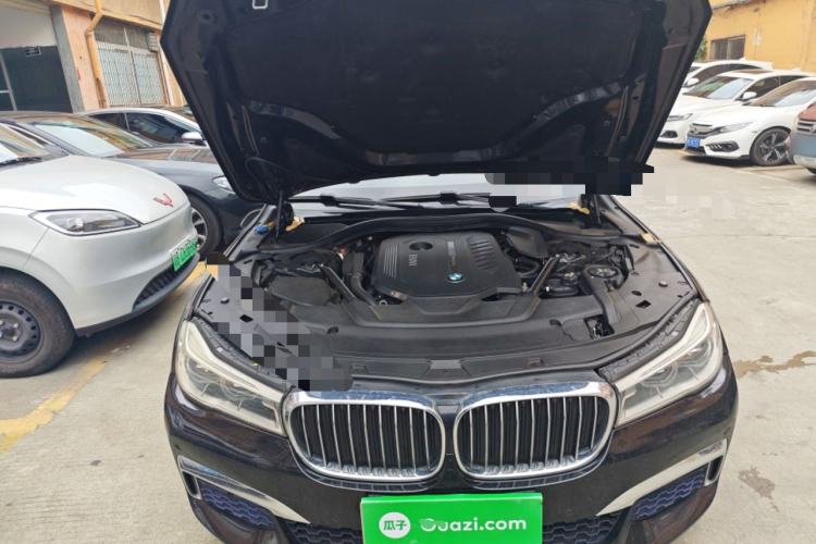Used BMW 7 Series 2018 740Li M Sport Package Leading Model Engine Bay