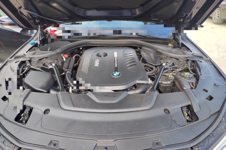 Used BMW 7 Series 2018 740Li M Sport Package Leading Model Engine Bay