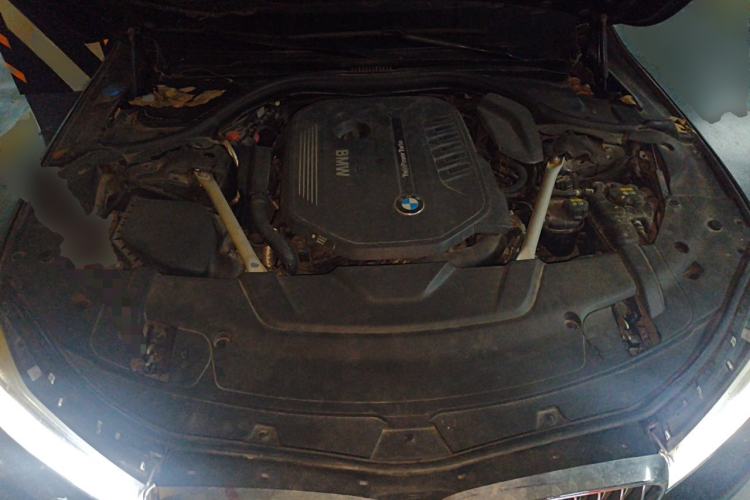 Used BMW 7 Series 2018 740Li Leading Model Excellence Package Engine Bay