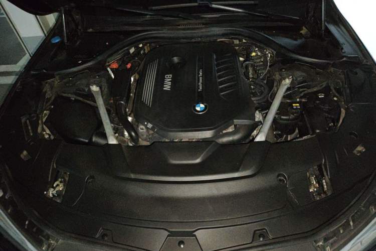 Used BMW 7 Series 2018 740Li Leading Model Excellence Package Engine Bay