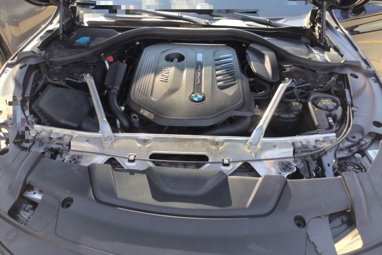 Used BMW 7 Series 2018 740Li M Sport Package Leading Model Engine Bay