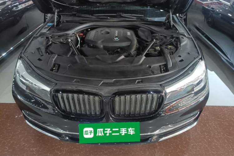 Used BMW 7 Series 2018 730Li Leading Model Excellence Package Engine Bay