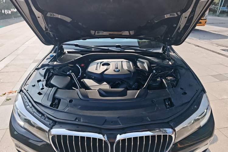 Used BMW 7 Series 2018 730Li Leading Model M Sport Package Engine Bay