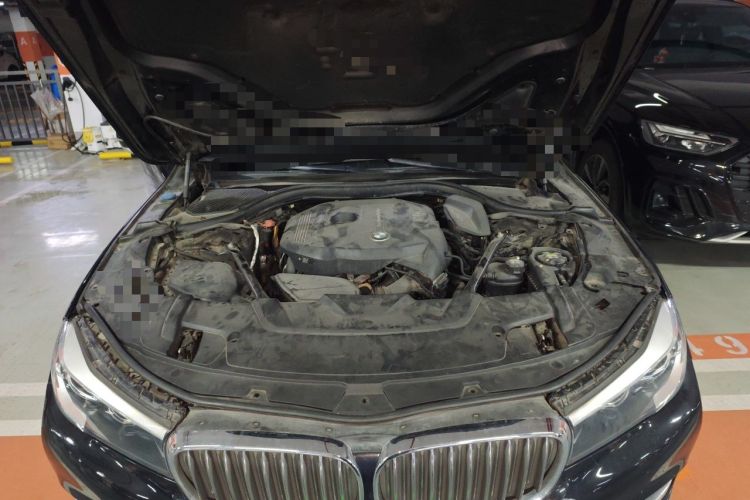 Used BMW 7 Series 2018 730Li Leading Model Excellence Package Engine Bay