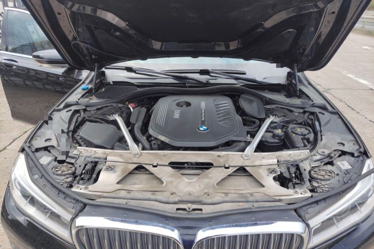 Used BMW 7 Series 2018 740Li Leading Model Excellence Package Engine Bay