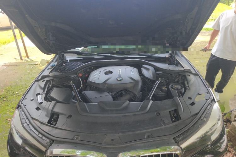Used BMW 7 Series 2018 730Li Leading Model M Sport Package Engine Bay