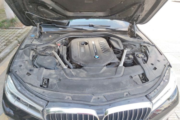 Used BMW 7 Series 2018 740Li M Sport Package Leading Model Engine Bay