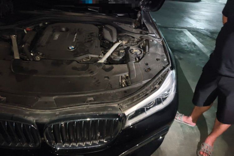Used BMW 7 Series 2018 740Li M Sport Package Leading Model Engine Bay Left