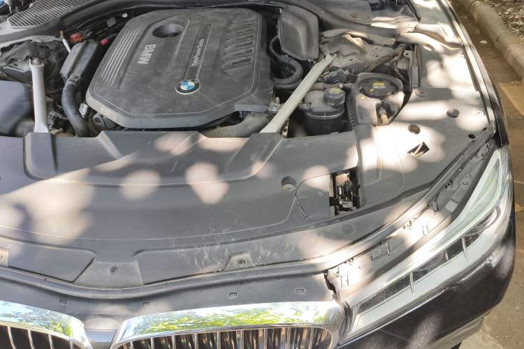 Used BMW 7 Series 2018 740Li M Sport Package Leading Model Engine Bay Left