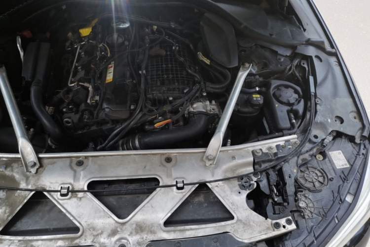 Used BMW 7 Series 2018 740Li M Sport Package Leading Model Engine Bay Left