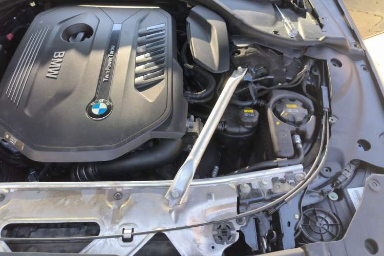 Used BMW 7 Series 2018 740Li M Sport Package Leading Model Engine Bay Left