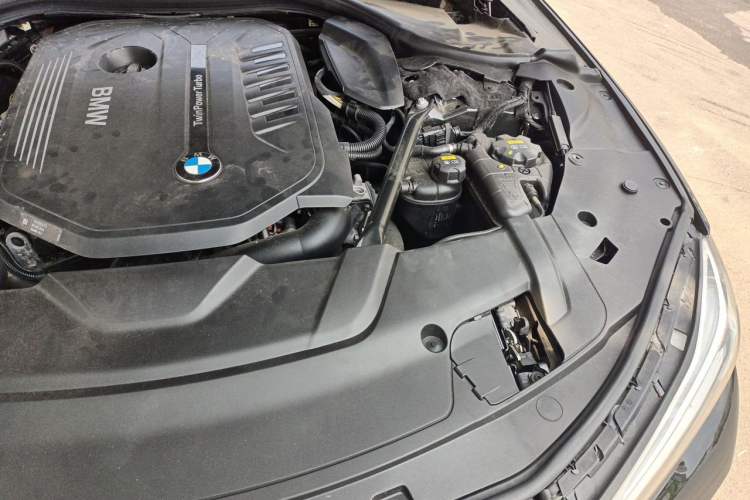 Used BMW 7 Series 2018 740Li M Sport Package Leading Model Engine Bay Left