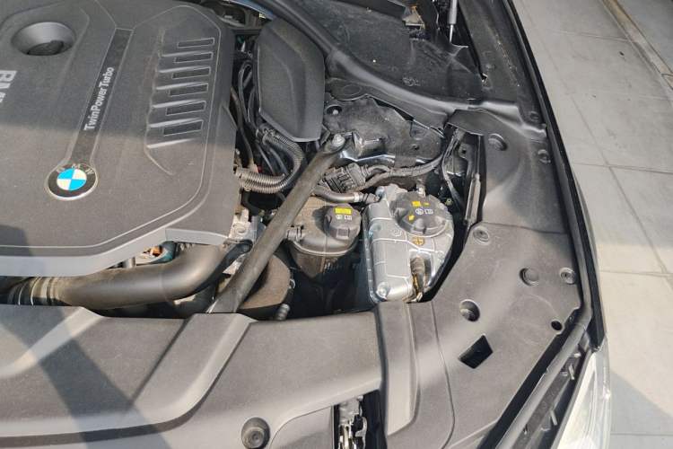 Used BMW 7 Series 2018 740Li M Sport Package Leading Model Engine Bay Left