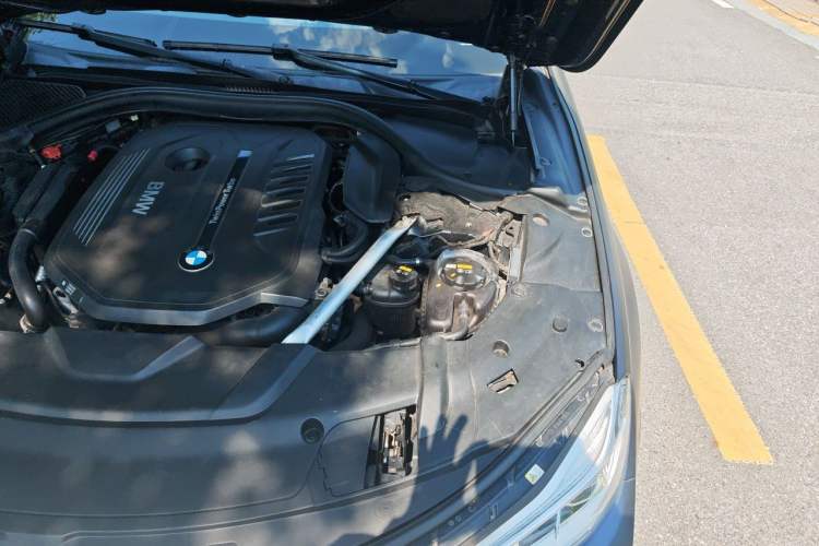 Used BMW 7 Series 2018 740Li M Sport Package Leading Model Engine Bay Left