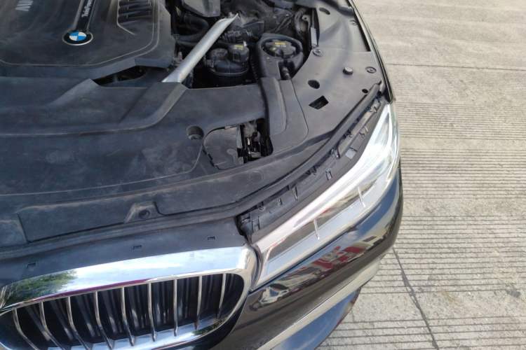 Used BMW 7 Series 2018 740Li M Sport Package Leading Model Engine Bay Left