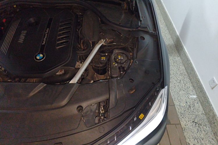 Used BMW 7 Series 2018 740Li xDrive Luxury Edition M Sport Package Engine Bay Left