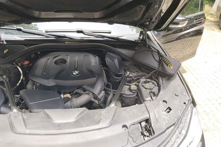 Used BMW 7 Series 2018 730Li Luxury Model Excellence Package Engine Bay Left