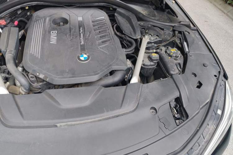 Used BMW 7 Series 2018 740Li M Sport Package Leading Model Engine Bay Left