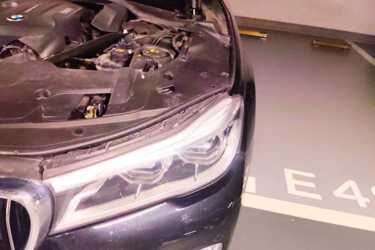 Used BMW 7 Series 2018 730Li Luxury Edition M Sport Package Engine Bay Left