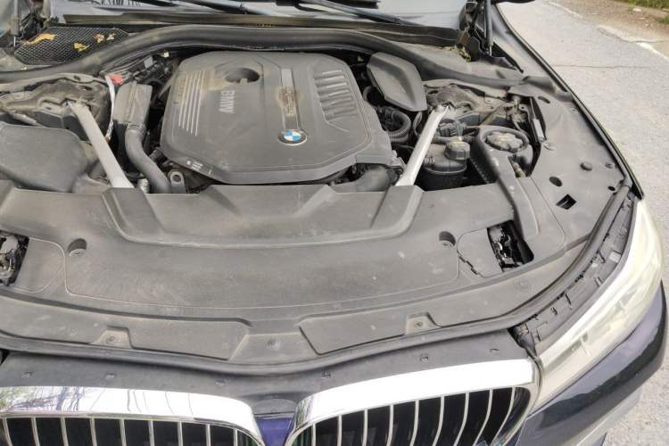 Used BMW 7 Series 2018 740Li M Sport Package Leading Model Engine Bay Left