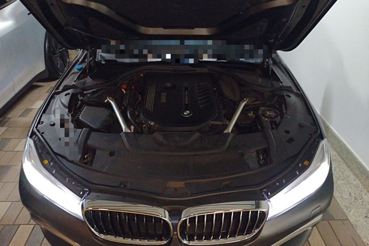 Used BMW 7 Series 2018 740Li xDrive Luxury Edition M Sport Package Engine Bay