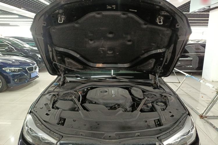 Used BMW 7 Series 2018 730Li Leading Model M Sport Package Engine Bay