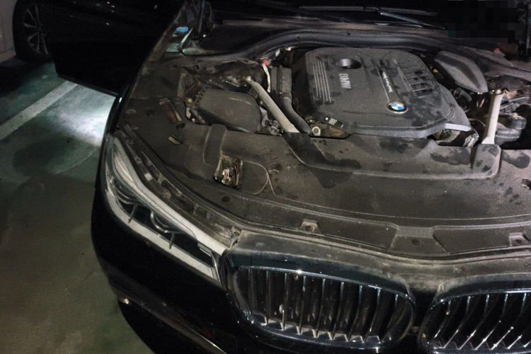 Used BMW 7 Series 2018 740Li M Sport Package Leading Model Engine Bay Right