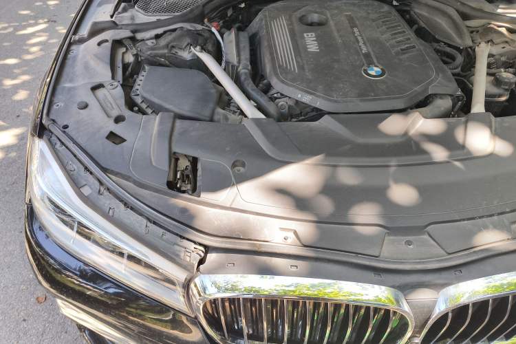 Used BMW 7 Series 2018 740Li M Sport Package Leading Model Engine Bay Right