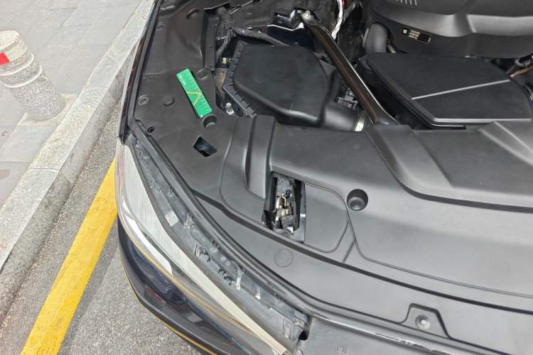 Used BMW 7 Series 2018 730Li Leading Model M Sport Package Engine Bay Right